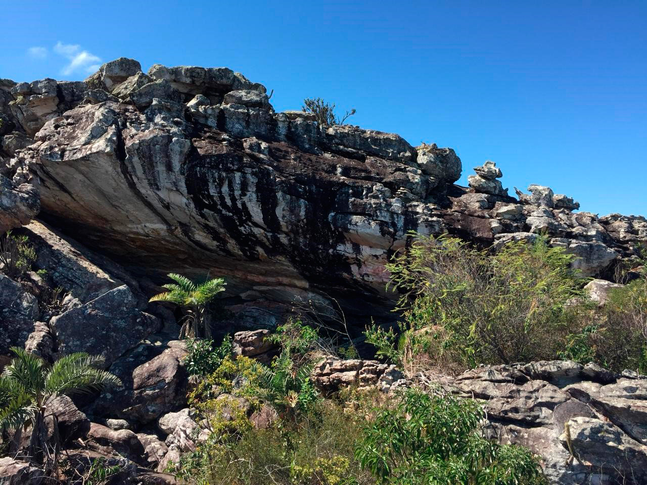 Vias de escalada no Milho Verde