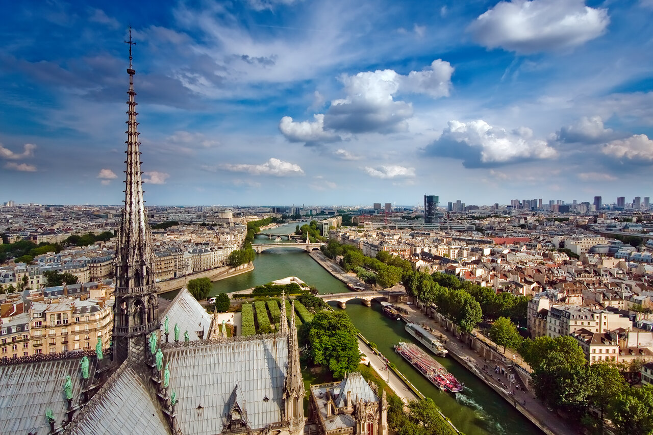 Linda vista de Paris e sua arquitetura