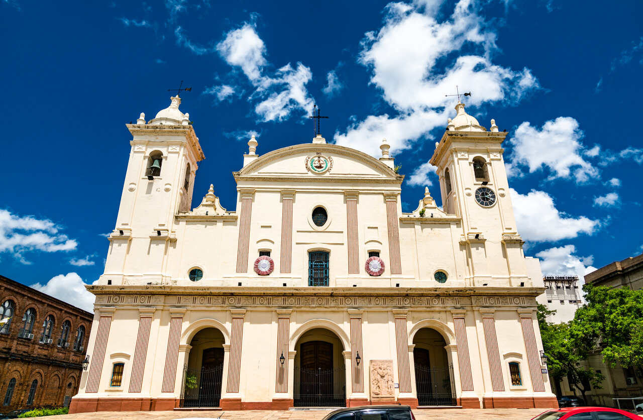Com o seguro viagem Paraguai você pode conhecer a Catedral de Assunção