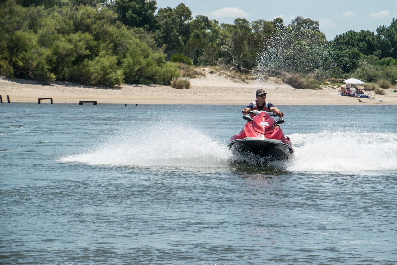 Super dicas para fazer um passeio de jet ski em segurança