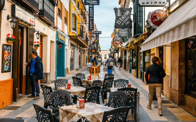 Não vão faltar restaurantes para você conhecer em Málaga na Espanha