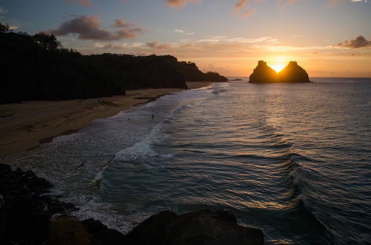 Por que não viajar para Fernando de Noronha?