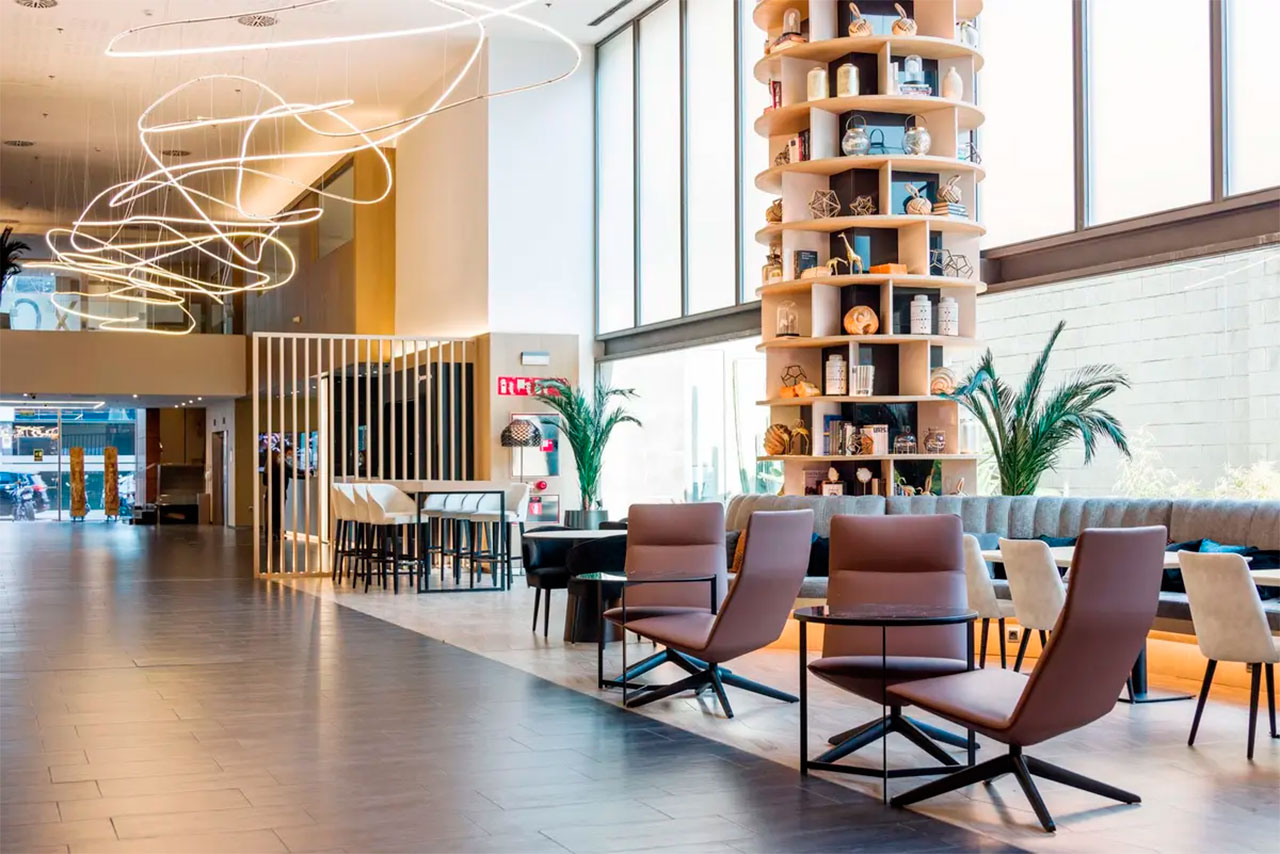 O Hotel Ilunion Barcelona é destaque pela sua localização, acessibilidade e por ser pet friendly