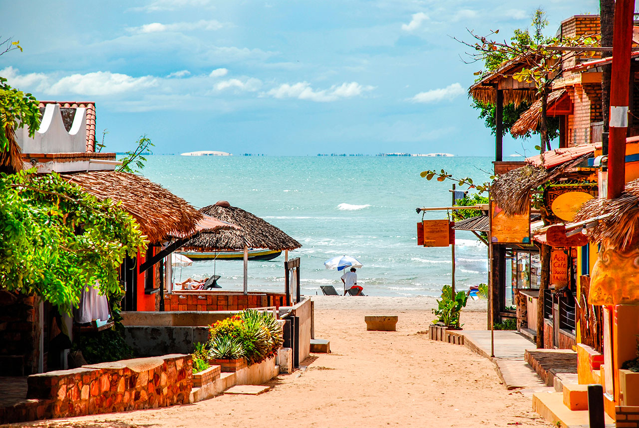 Linda vista da praia diretamente da Vila de Jericoacoara